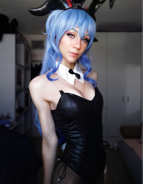 Michal Cosplay xxx model photo