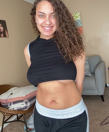 Kennedy Norwood perfect star pic