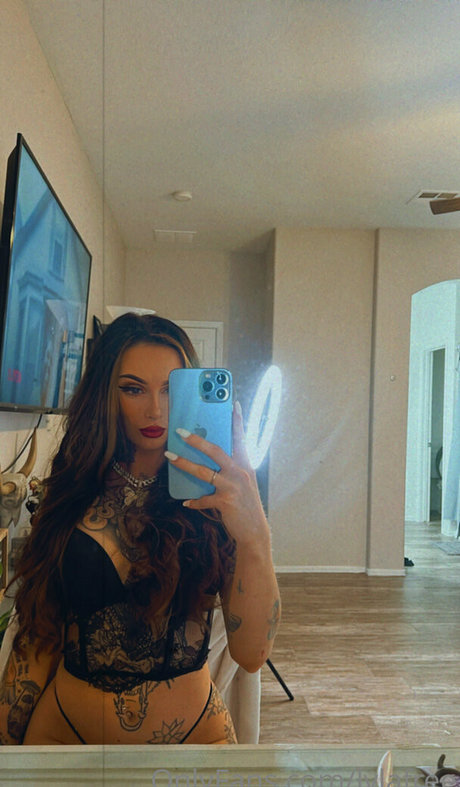 lylafree model sexy image