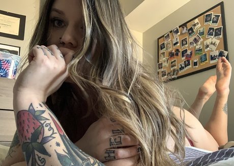 lauho5 xxx pornstar photo