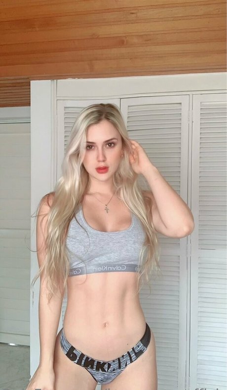 laurasagraofficial hd pornstar galleries