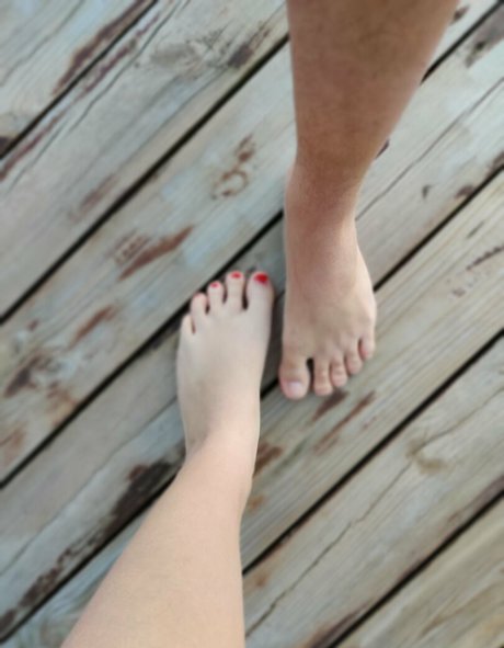 feet amana adult star photos