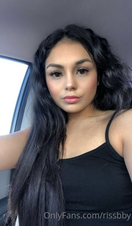 rissbby model pretty picture