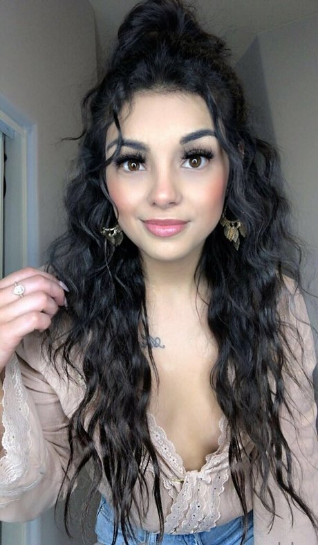 rissbby adult model photos