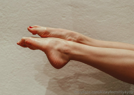 kinkyfeetonly4you pretty model images