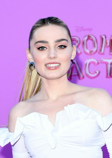 Meg Donnelly exclusive model images