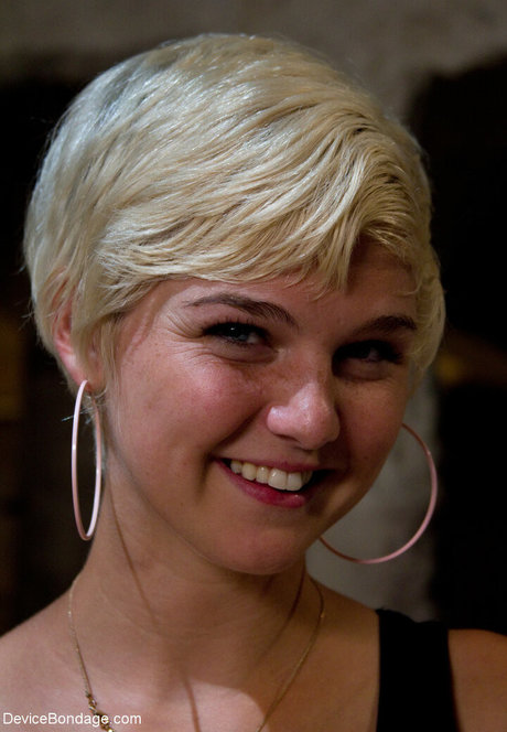 Chloe Camilla art pornstar pictures