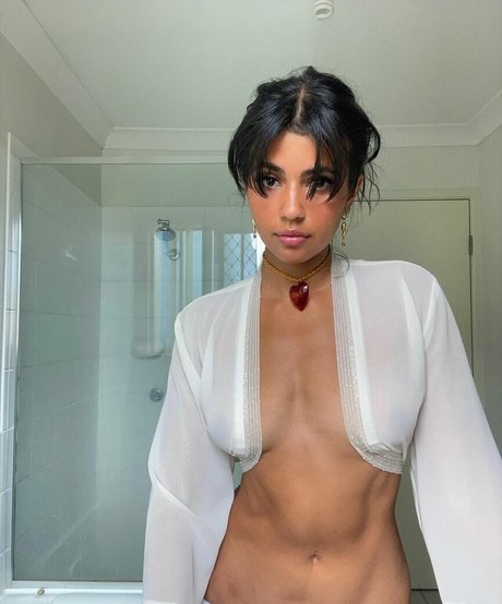 Ambraguiotto xxx star gallery