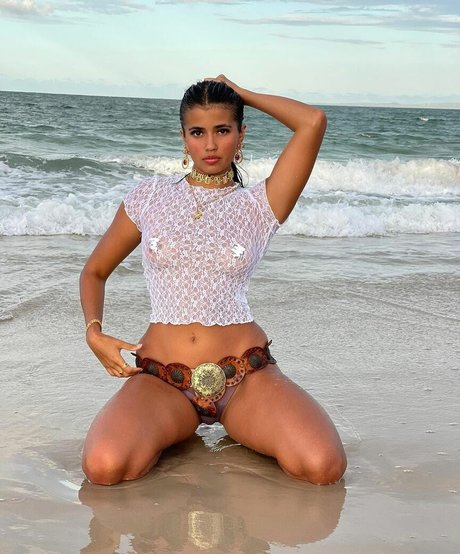 Ambraguiotto beautiful actress picture