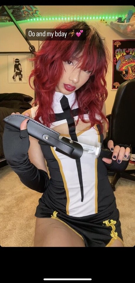 Yourtokengirl sexy pornstar pic