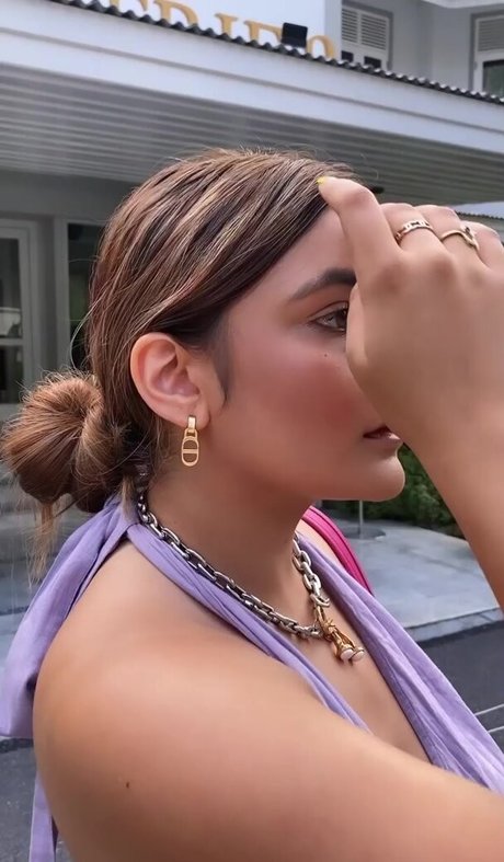 Sonali Malhotra beautiful pornstar image