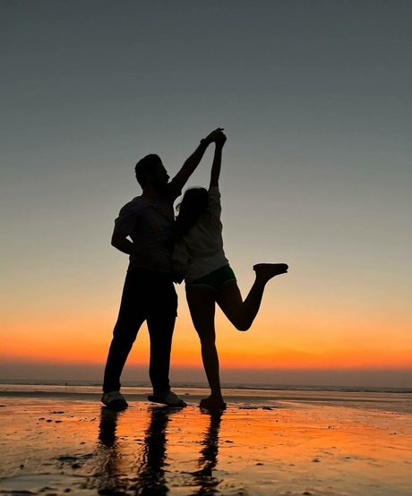 Sonali Malhotra xxx actress photo