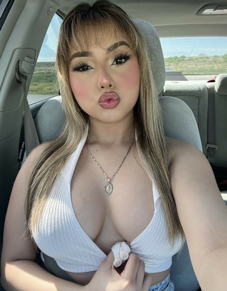 Gisselle Next Door model erotic img