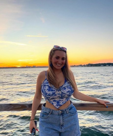 Angelina C pornstar xxx pics