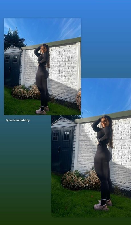 carolinehobday pornstar pretty pic