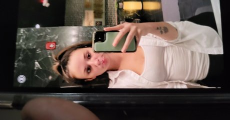 AllisonR422 art model photos