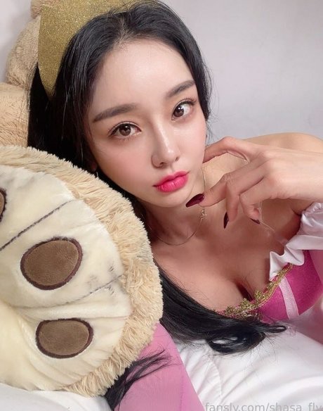 Shasa fly star sexy pic