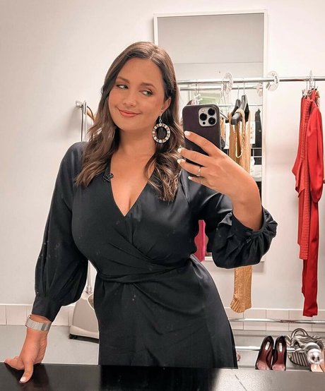 Rae Johnston hot actress galleries