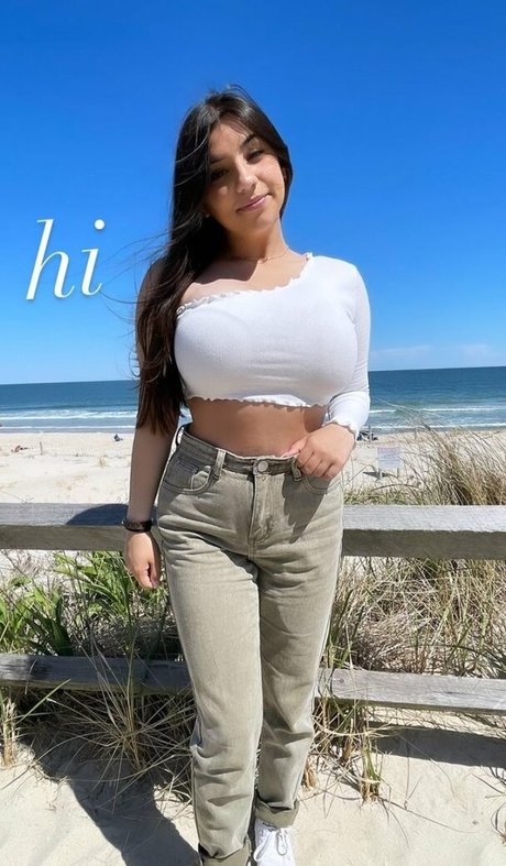 Emma P pretty pornstar img