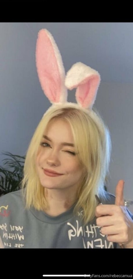 rebecccamua star photo