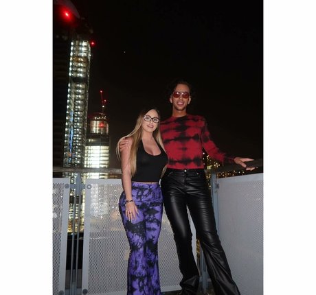 Sophie Defoe model perfect galleries