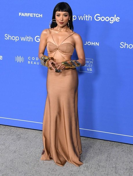 Kat Graham star top picture