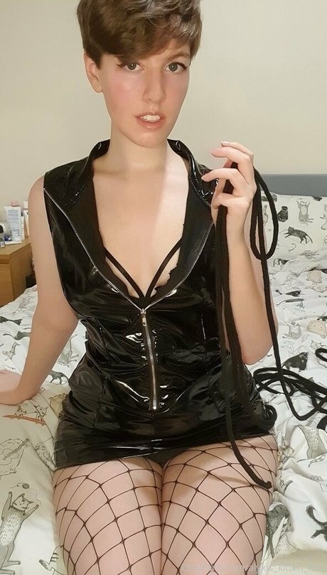 alyxis kitten free hot pornstar img