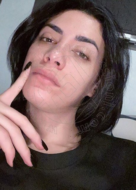 Nicole Lonning hot star pics