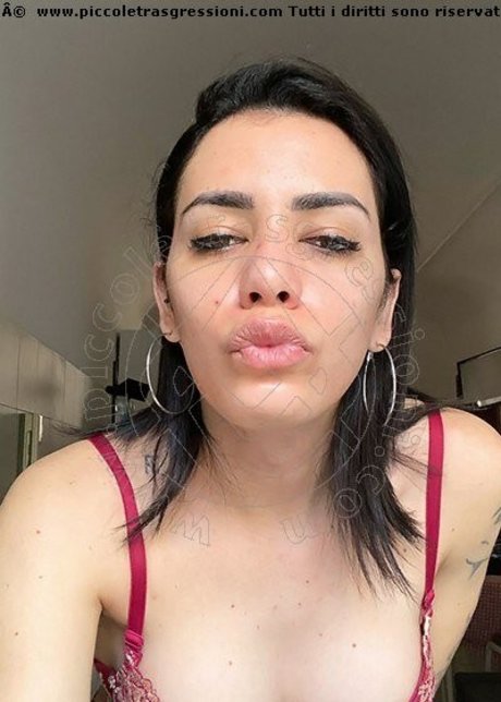 Nicole Lonning pretty model pics