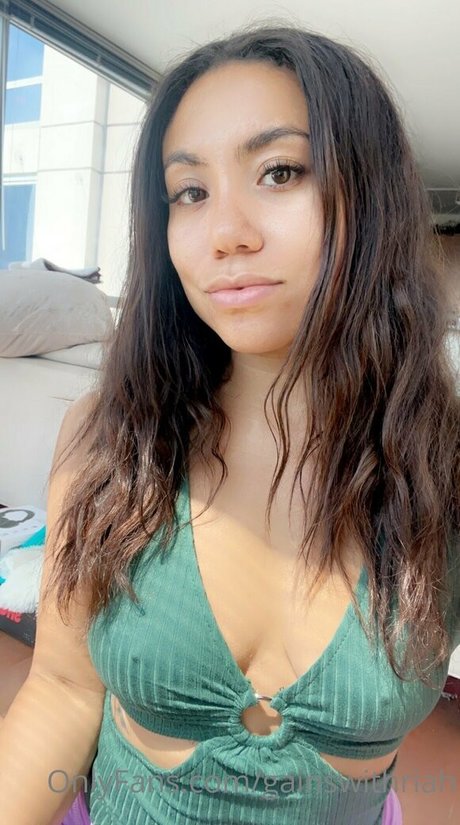gainswithriah model porn img