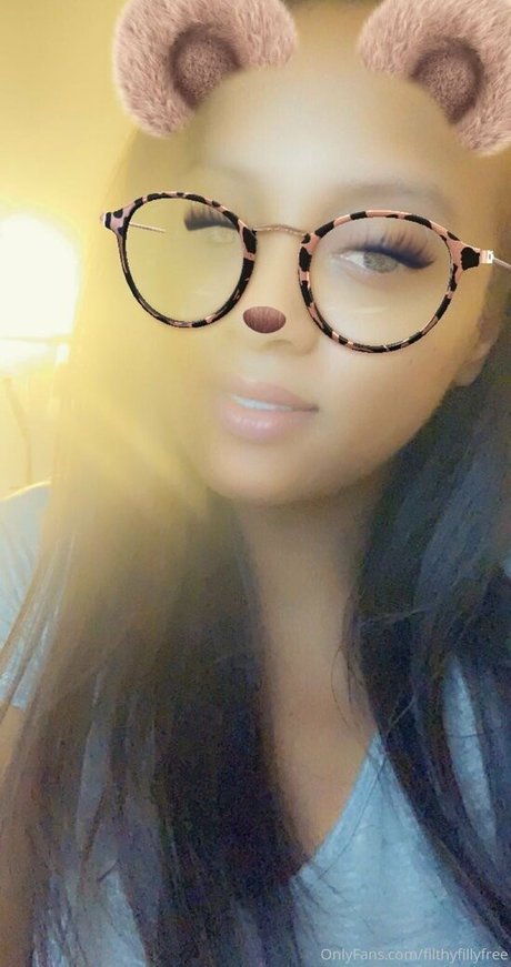 filthyfillyfree model beautiful photos