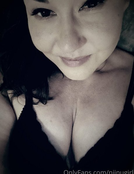 niinugirl perfect model galleries