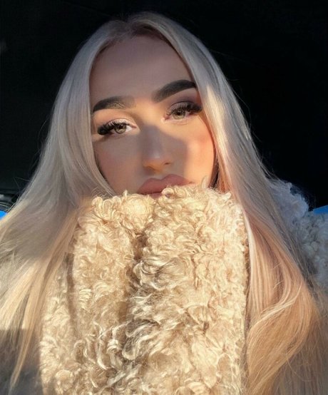 BlondieLana beautiful star image