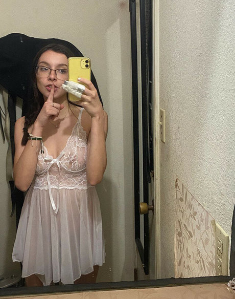 Sunflower ASMR adult actress pics