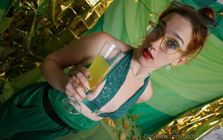 Britt Rachelle model porn pictures