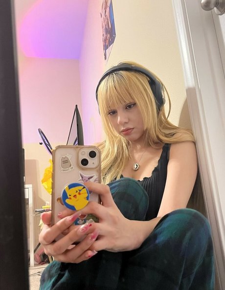 asuu02 high quality star photo