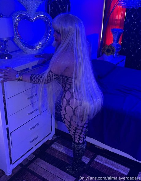 almalaverdadera star pretty pictures