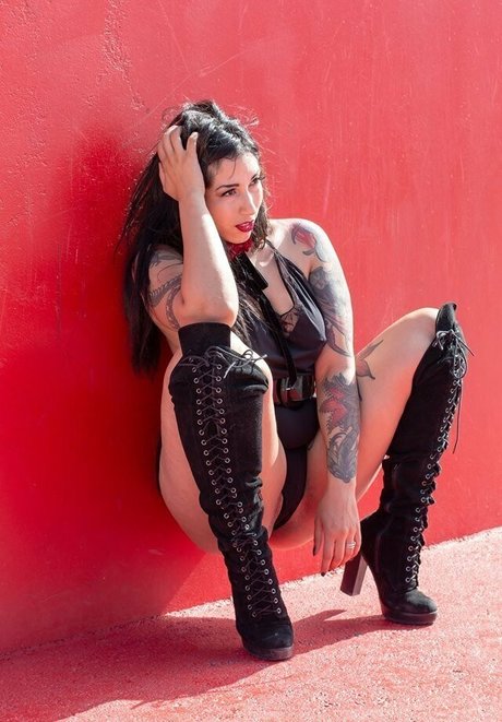 nattestid art model photos