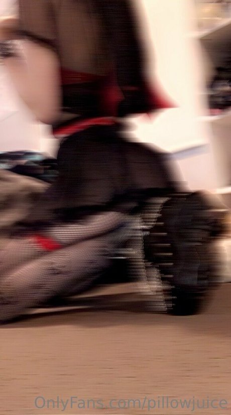 pillowjuice beautiful pornstar img