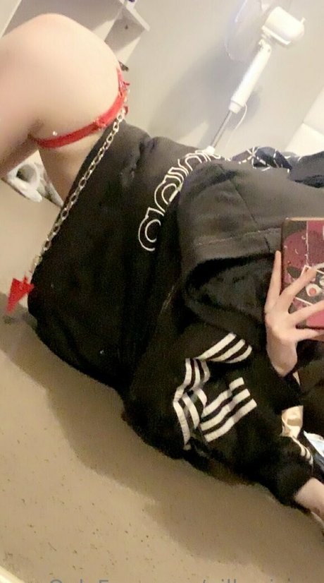 pillowjuice nude actress pic