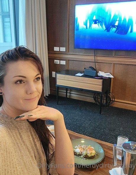 Kat Mattix hd actress images