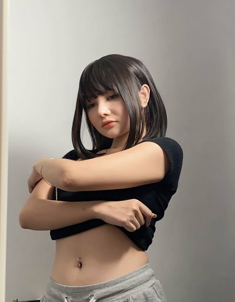 ivyyvon hot actress photos