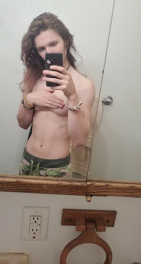 RainieBun star hot photo