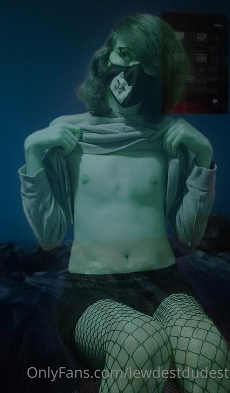 lewdestdudest model exclusive image