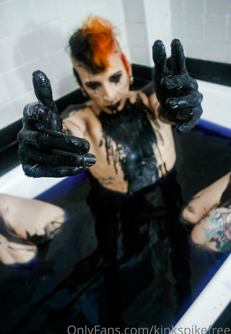 therubberdemonfree naked star galleries