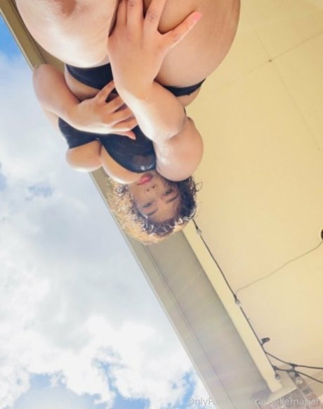 raynellemariah pornstar nice photo