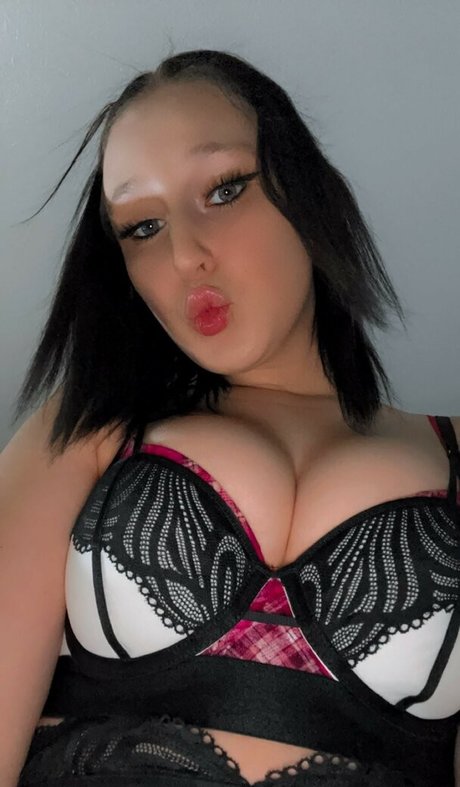 madithebaddiiii adult star pic