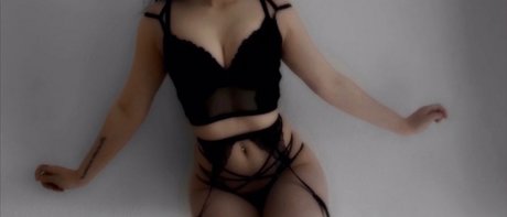 kaceylynnrae model picture