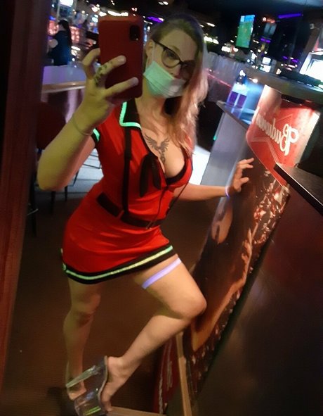 mislonglegs hd actress img