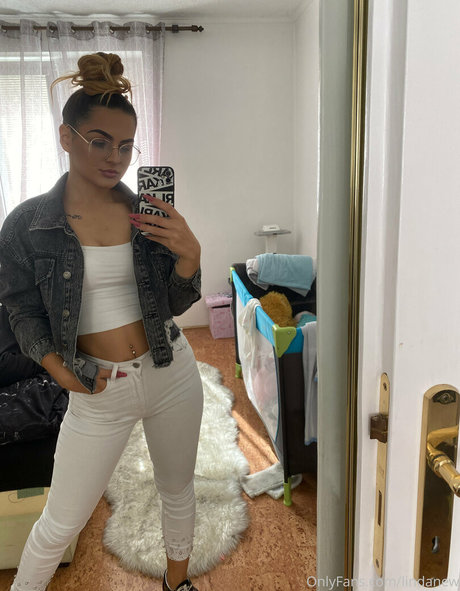 lindanew pornstar nudes images